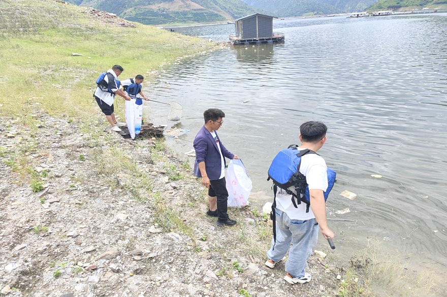 凤庆县新华乡：人大代表监督守护碧水清流